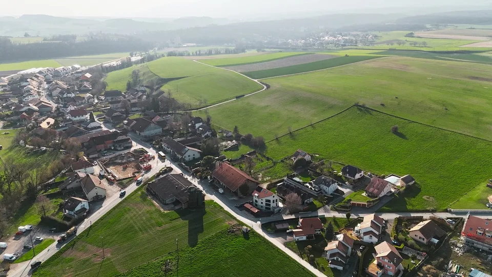 Neue Villa, 3' von der Sarraz! – Foto 2 von 21