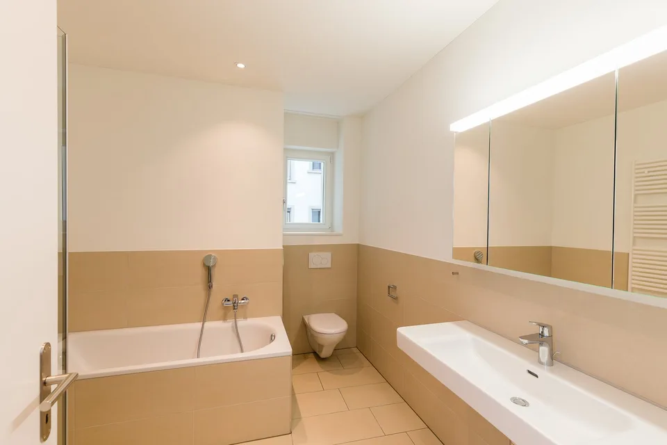 Charming 3.5-room old building apartment in Rorschach - directly on the lake