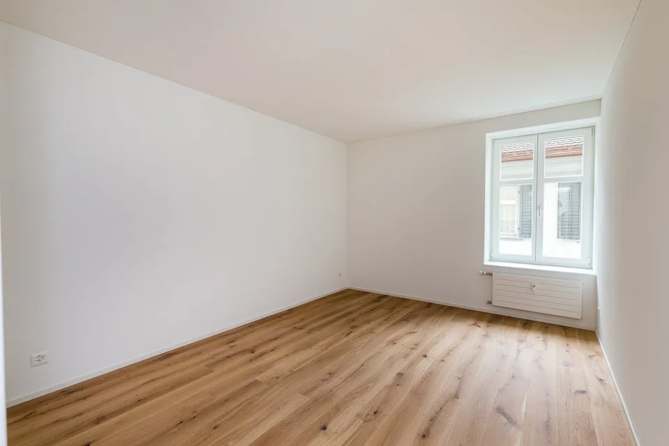 Charming 3.5-room old building apartment in Rorschach - directly on the lake
