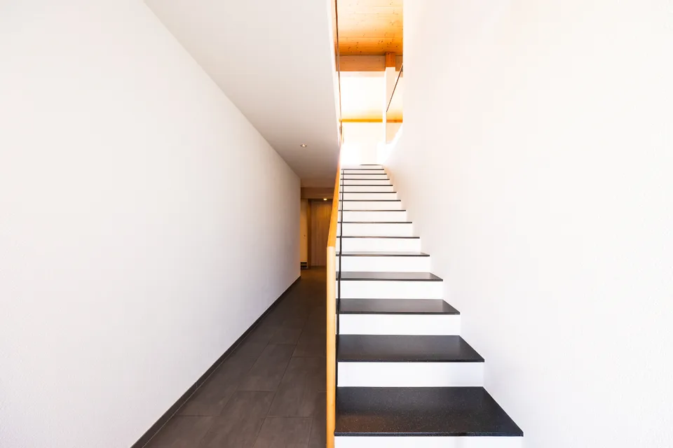 Raro in vendita: attico a duplex con ampia terrazza – foto 10 di 13