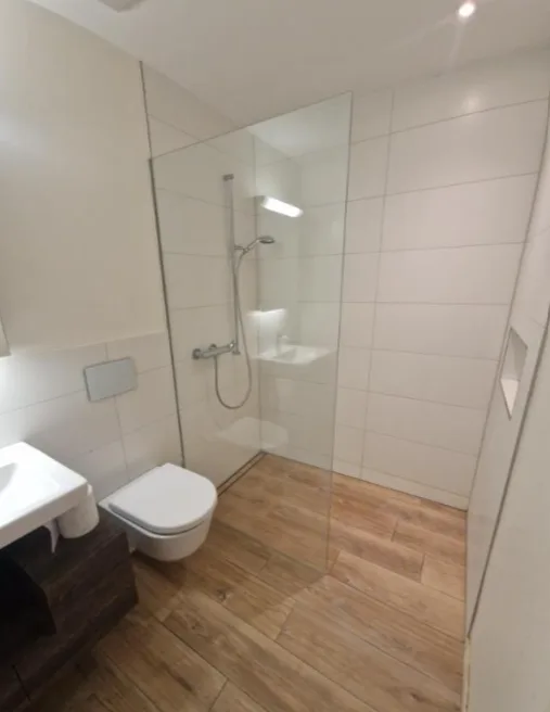 Helle 5.5-Zimmer-Wohnung mit Balkon in Pratteln – sofort verfügbar!