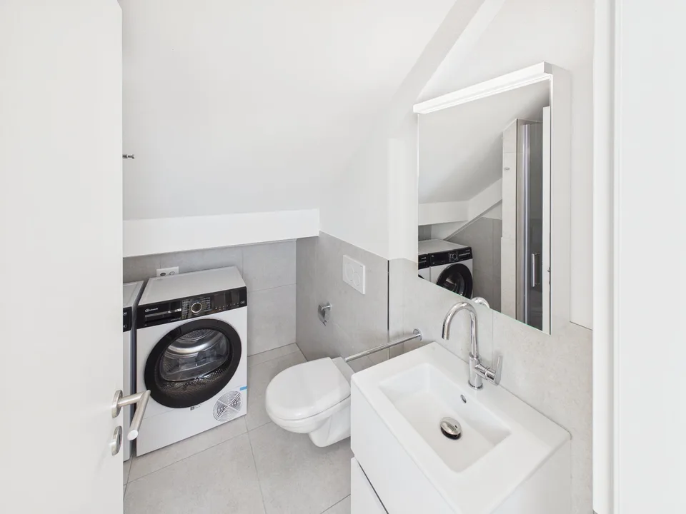Primo occupante - Appartamento mansardato di 1,5 camere totally ristrutturato in una zona tranquilla – foto 4 di 9