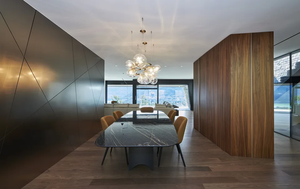 Einzigartige 6,5 Zimmer Attikawohnung mit grosser Dachterrasse, Whirpool und eigenem Pool – Foto 8 von 12