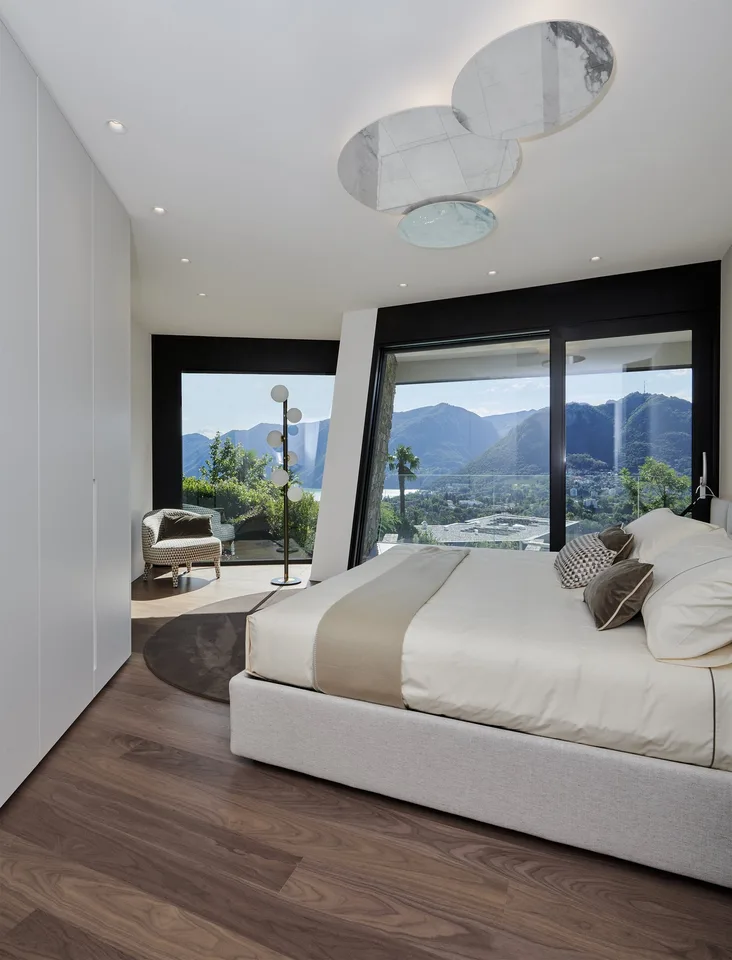 Einzigartige 6,5 Zimmer Attikawohnung mit grosser Dachterrasse, Whirpool und eigenem Pool – Foto 9 von 12