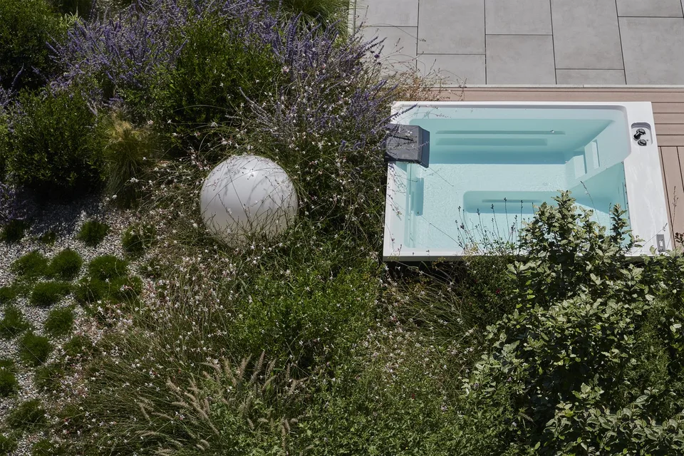 LIBELLULA RESIDENCE: Stupendo appartamento con enorme giardino e vista lago – Foto 14 von 16
