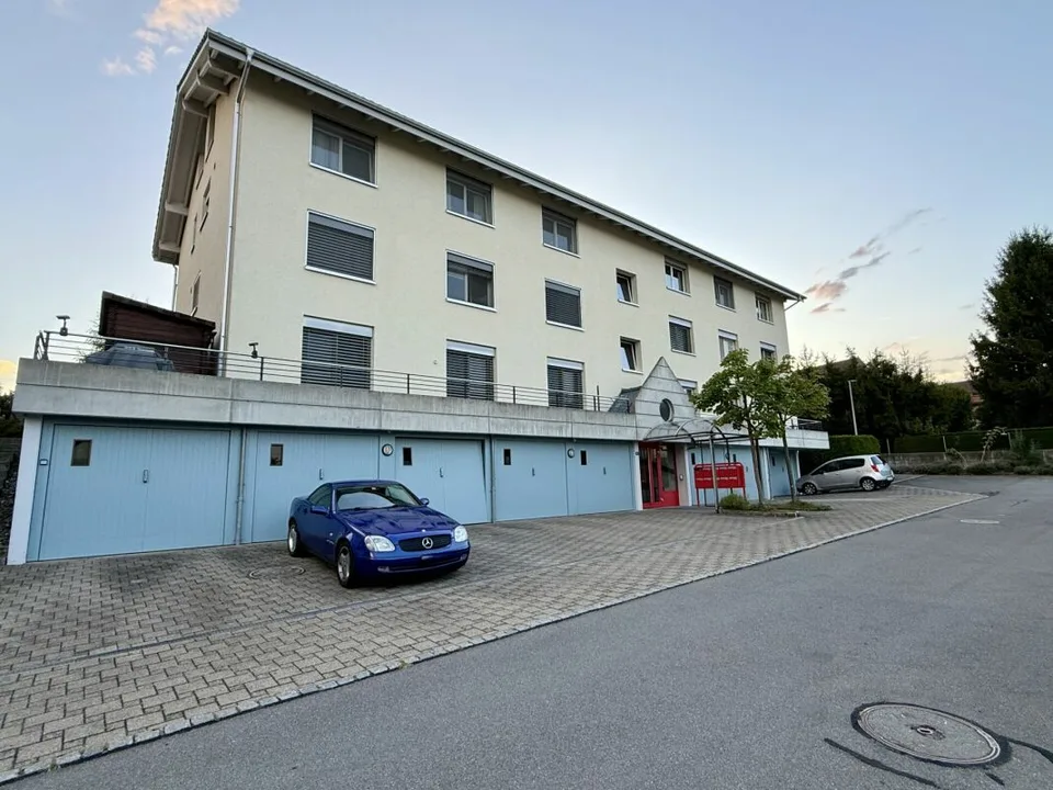 Vivere spaziosamente con vista sulle montagne - Maisonette di 5,5 locali a Römerswil – foto 2 di 16