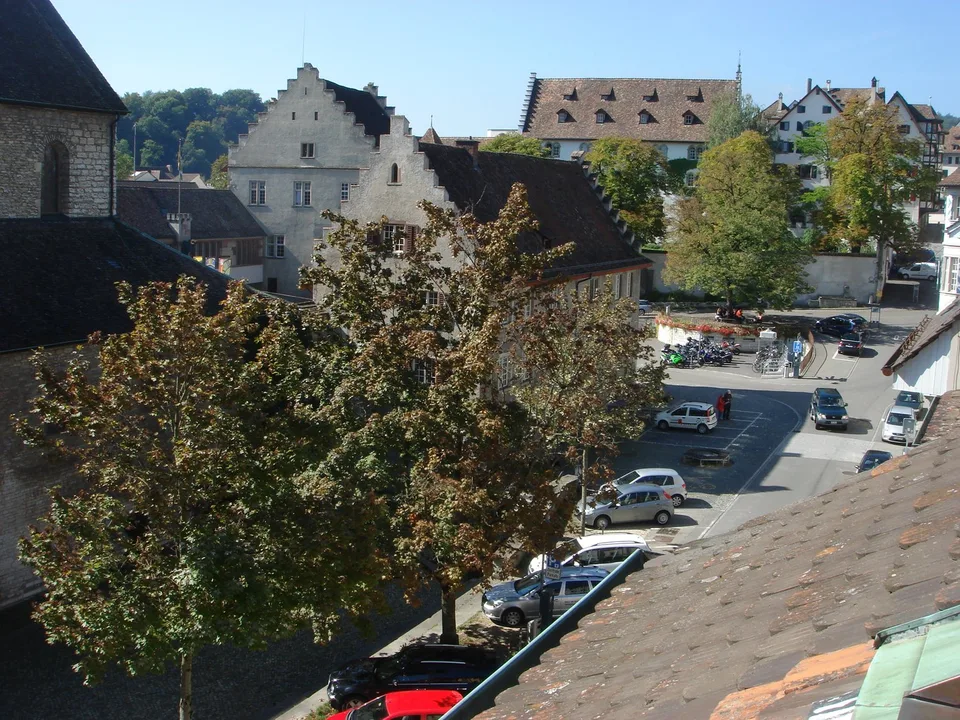 Mitten im Zentrum mit Balkon und Blick auf die Altstadt