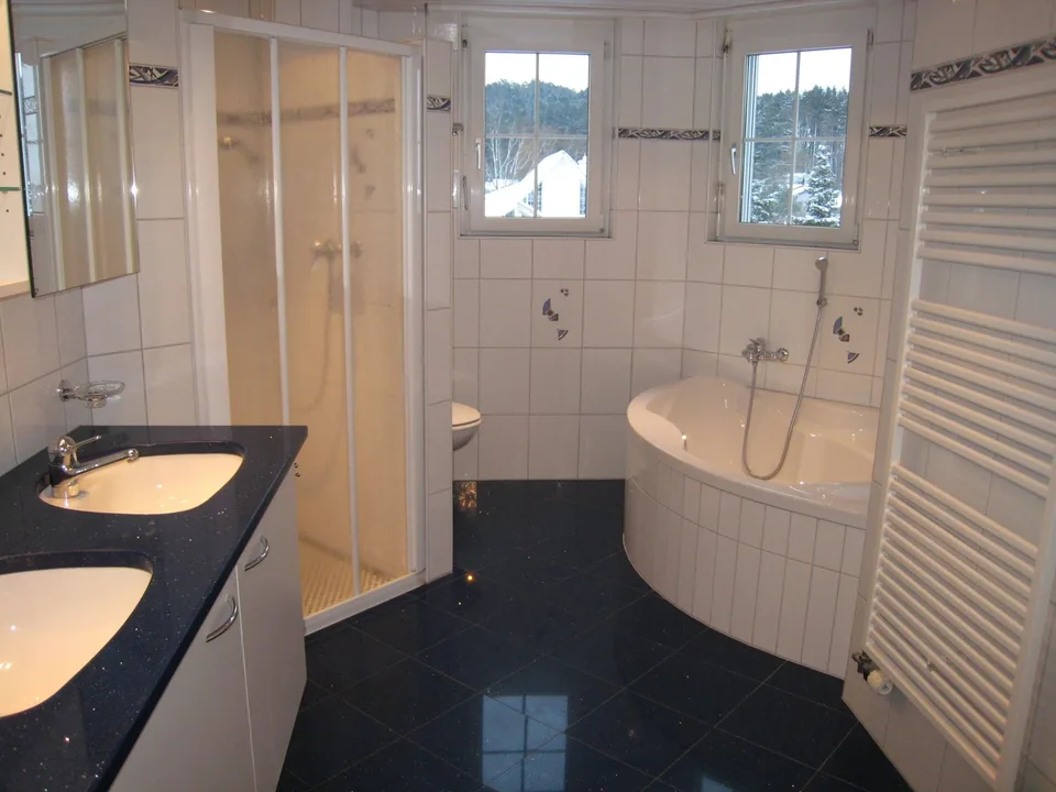 Exclusive 5.5-room maisonette apartment with gallery and large balcony
