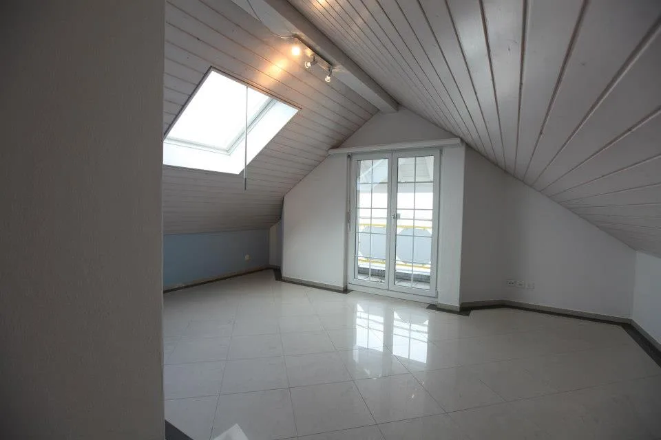 Exclusive 5.5-room maisonette apartment with gallery and large balcony