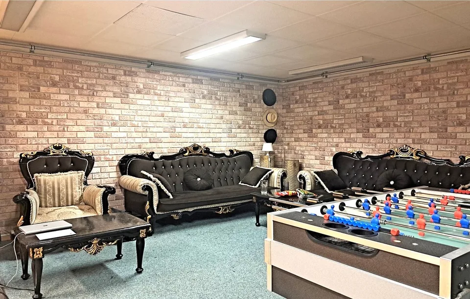 142 m² Studio für Tanz, Sport oder Musik – Foto 4 von 10