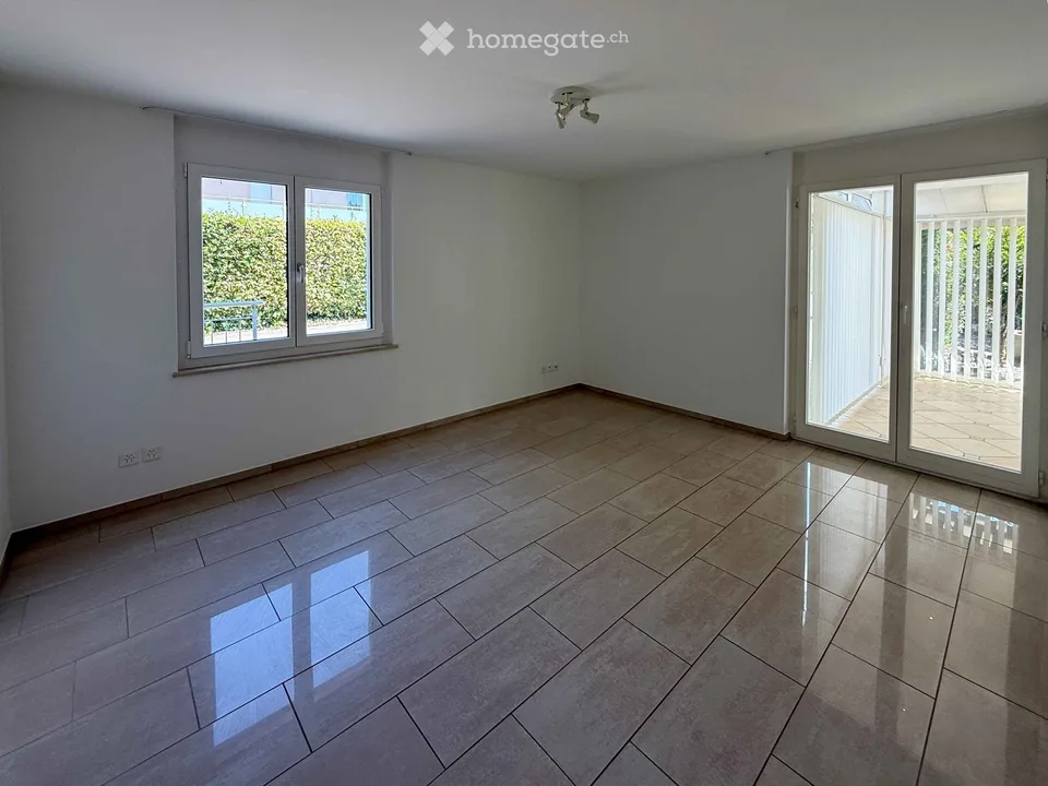 Appartamento di giardino esclusivo 4.5 locali con quattro posti auto, camino e sauna – foto 11 di 20