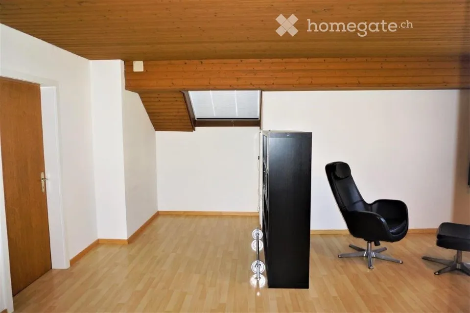 Appartamento mansardato di 2 camere a Böttstein, situato in centro