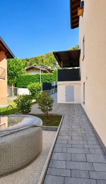 Villa mit privatem Garten und angenehmer Aussicht – Foto 11 von 18