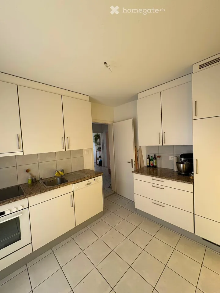 Charmante 4.5-Zimmer-Wohnung mit Balkon in sonniger und ruhiger Lage