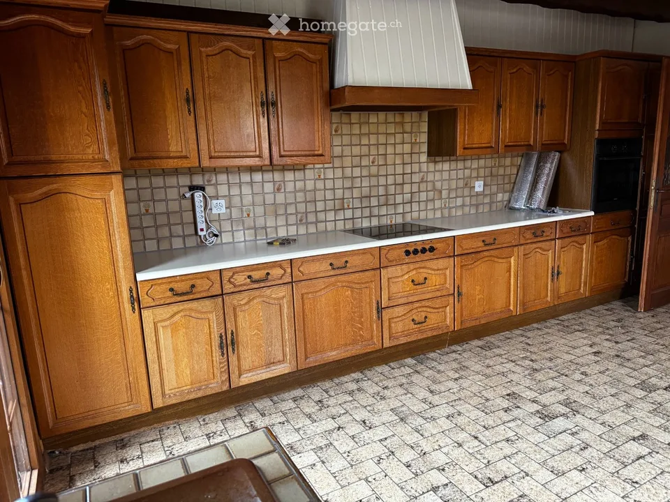 For rent in Poliez-Pittet 4.5 rooms with fireplace and balcony
