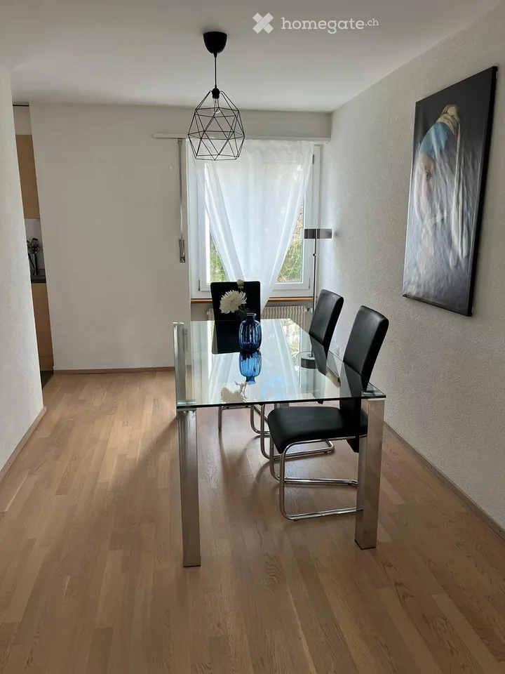 Helles 4,5-Zimmer-Wohnung möbliert – Foto 4 von 5