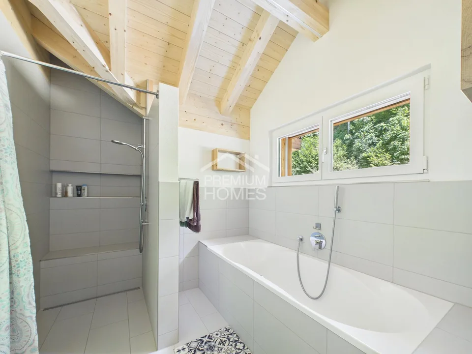 Ein Zuhause mit Niesenblick - grosszügige 5.5-Zimmer-Maisonette! – Foto 7 von 13