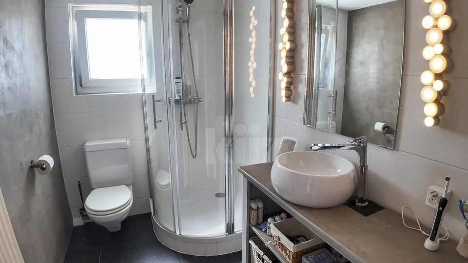 Schönes vollständig renoviertes Haus – Foto 10 von 13