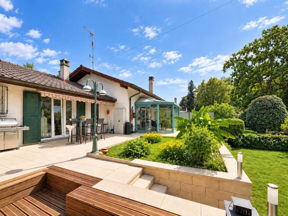 Casa affascinante a due passi dal lago – foto 2 di 20