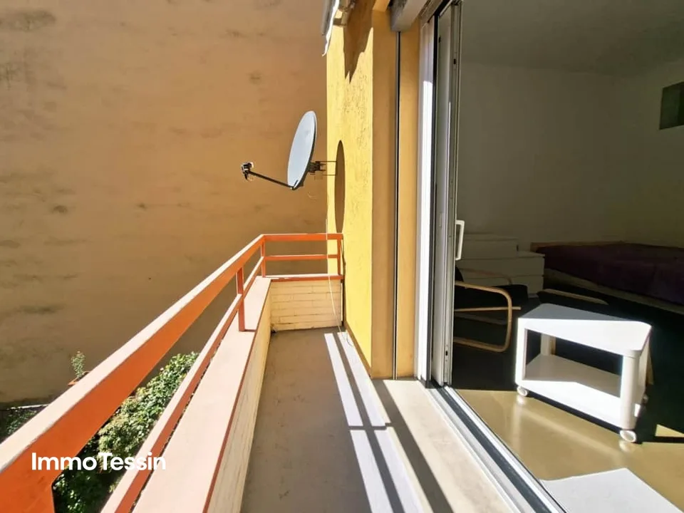 Prix Top & Résidence Secondaire : Appartement de Vacances Rénové dans un Emplacement Idéal avec Vue sur le Lac et à Proximité de la Promenade de Locarno – photo 4 sur 13