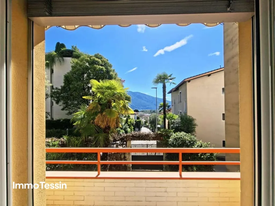 Prix Top & Résidence Secondaire : Appartement de Vacances Rénové dans un Emplacement Idéal avec Vue sur le Lac et à Proximité de la Promenade de Locarno – photo 3 sur 13