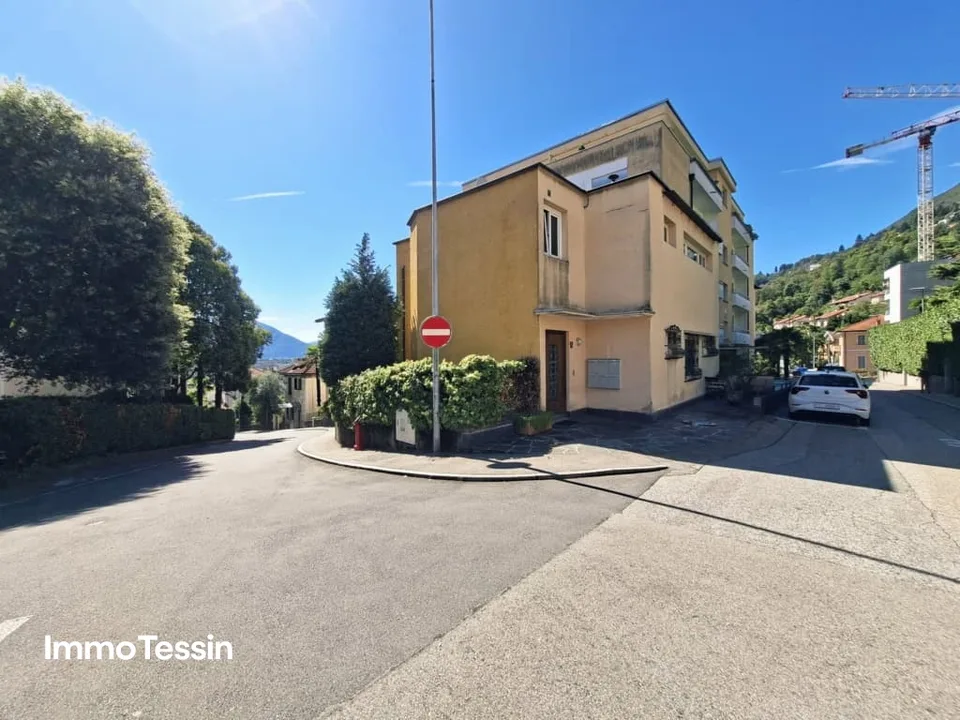 Prix Top & Résidence Secondaire : Appartement de Vacances Rénové dans un Emplacement Idéal avec Vue sur le Lac et à Proximité de la Promenade de Locarno – photo 5 sur 13