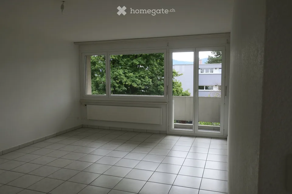 Appartamento 3.5 locali luminoso con balcone a Delémont