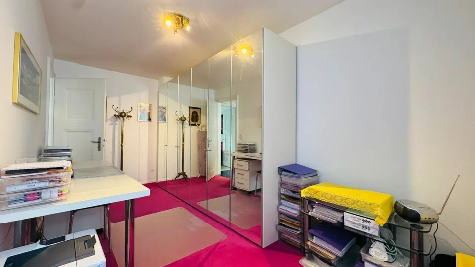 Appartamento di 3,5 locali ben mantenuto a Binningen con ascensore, balcone di 12 m² e torre di lavanderia privata – foto 12 di 18
