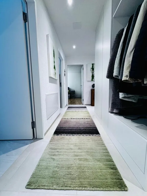 Appartement attique exclusif et moderne de 3,5 pièces avec grande terrasse & tour de buanderie