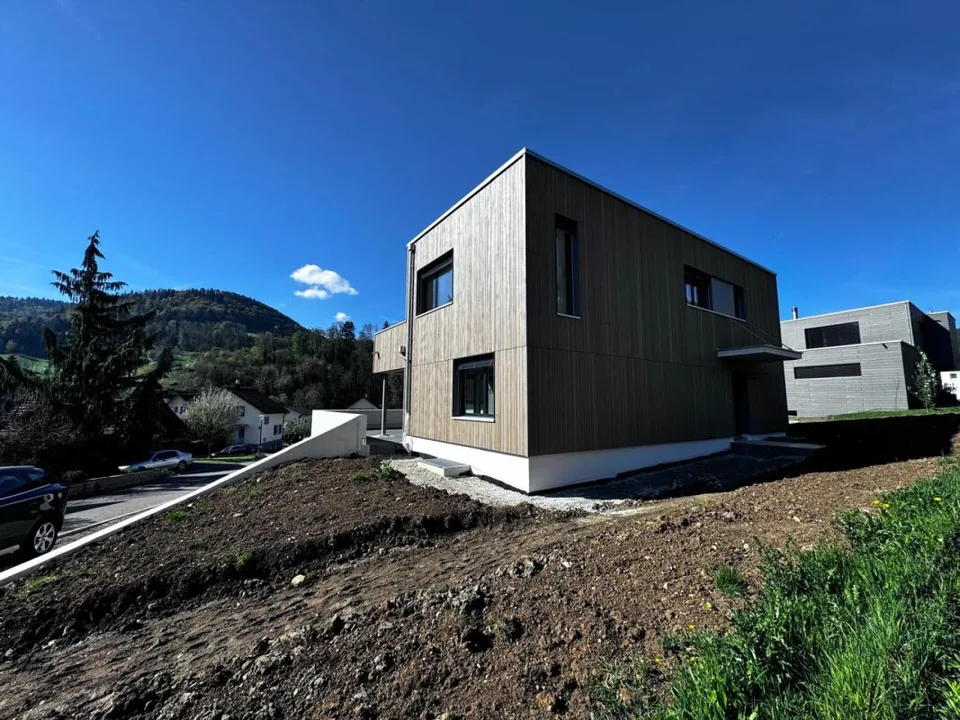 Casa unifamiliare di alta qualità di 4,5 locali - giardino con vista panoramica, carport + PP, 3 celle umide – foto 28 di 29