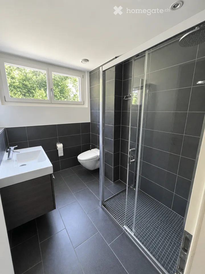 201 m² Attika-Maisonette mit Alpenblick, drei Terrassen und Whirlpool