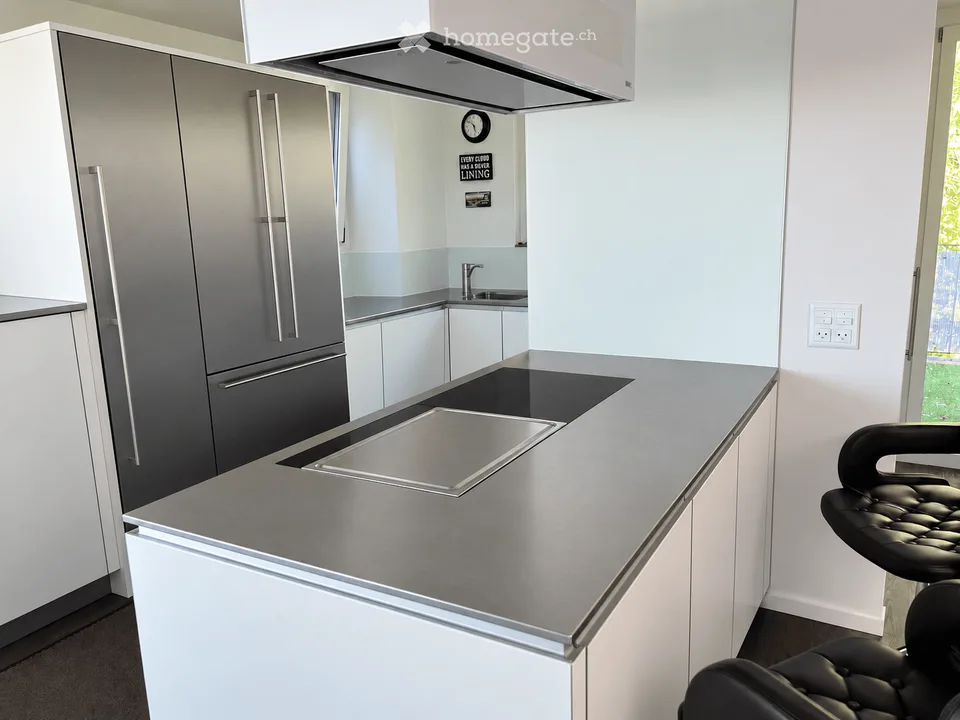 201 m² Attika-Maisonette mit Alpenblick, drei Terrassen und Whirlpool