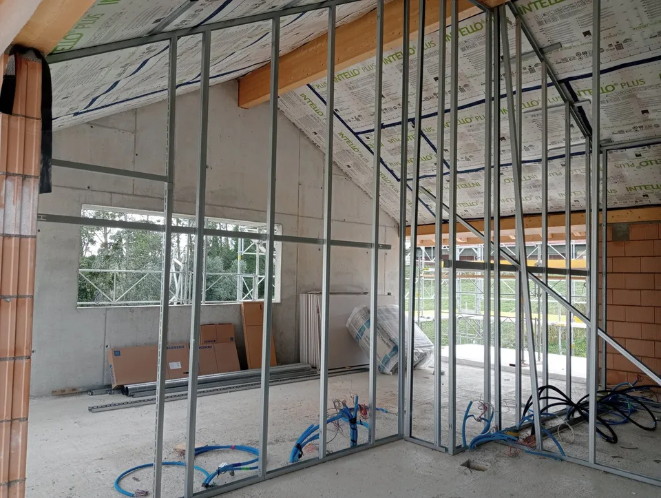 Neue 3.5-Zimmer-Dachwohnung mit Terrasse in St-Aubin FR – Foto 2 von 10