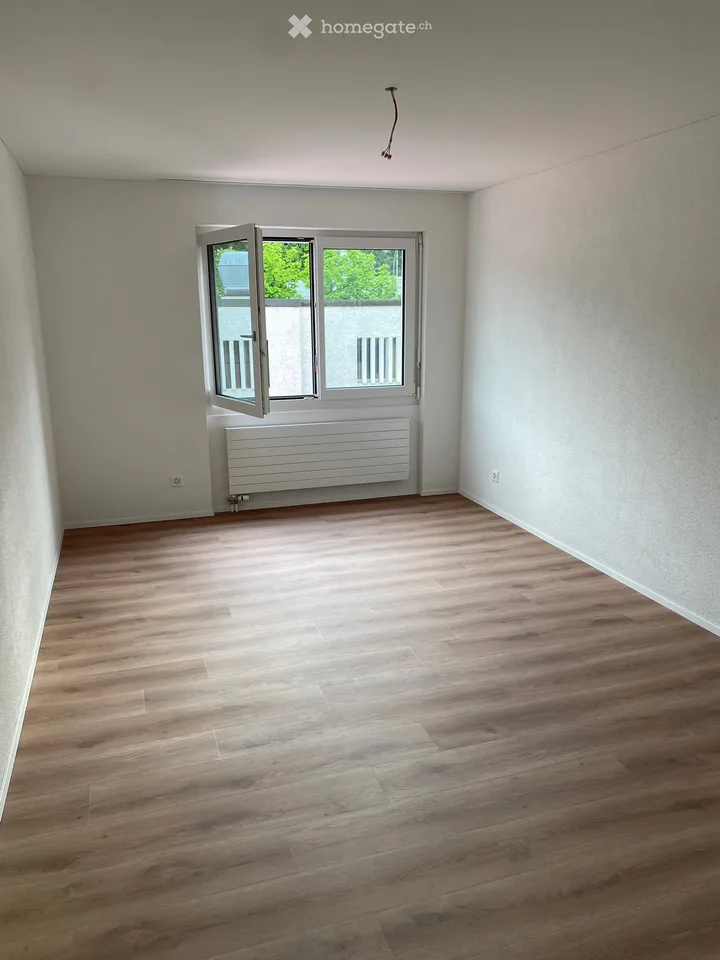Grosszügige kernsanierte 3.5-Zimmer-Wohnung | 105.5 m² | 3 Min. zum Bahnhof Wädenswil