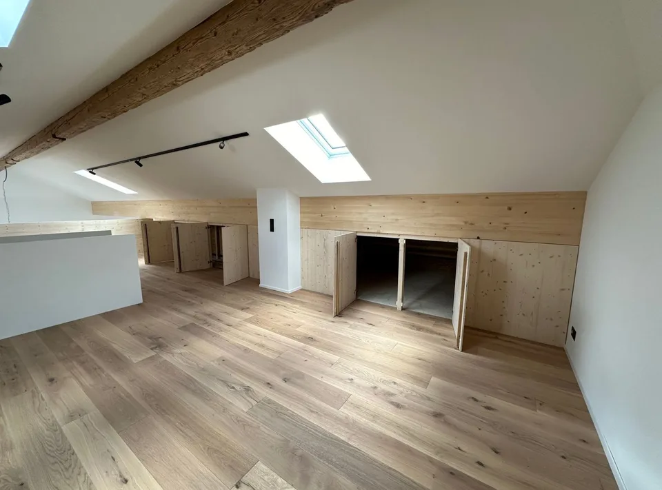 Exclusive 4.5-room gallery apartment in St. Silvester to high standards