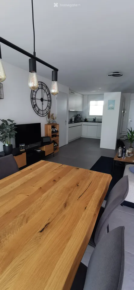 Moderne 3.5-Zimmerwohnung mit Balkon und Top-Anbindung in Elsau