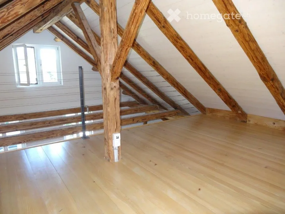 Appartement sous les toits à Rifferswil