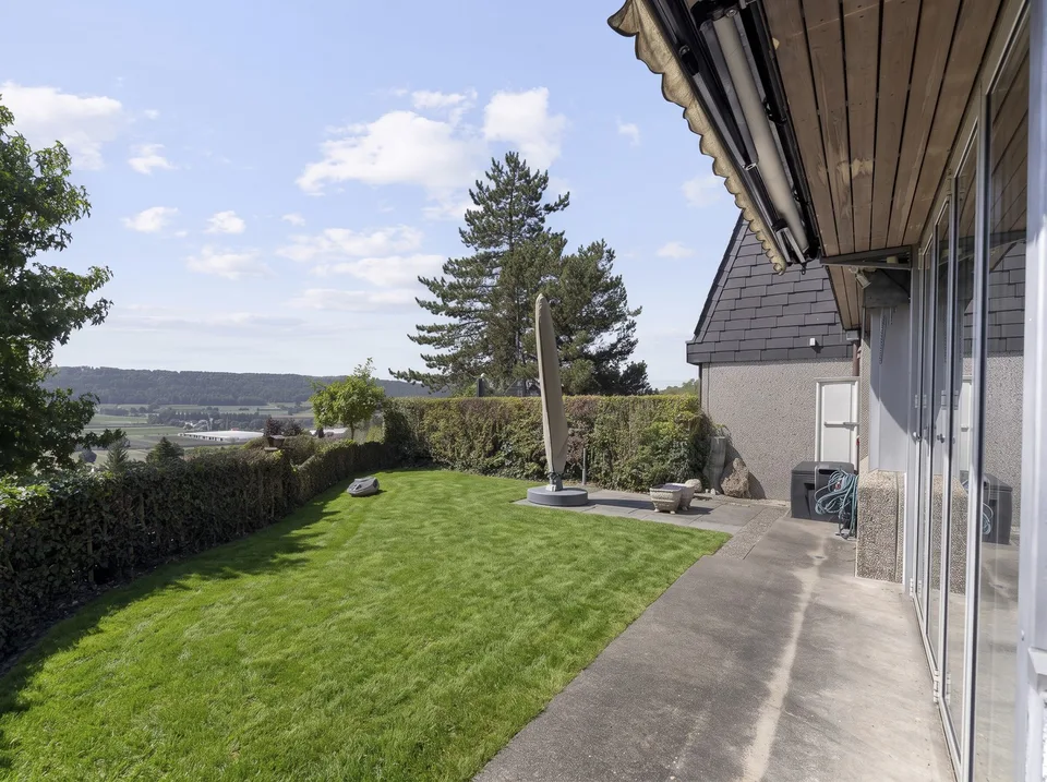 Oberhalb Primarschule mit Weitsicht - familienfreundlich gelegen – Foto 4 von 18