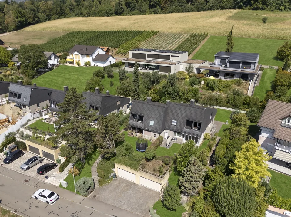 Oberhalb Primarschule mit Weitsicht - familienfreundlich gelegen – Foto 2 von 18