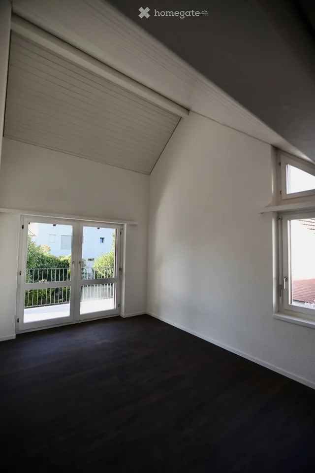 Casa unifamiliare rinnovata con giardino & molto comfort abitativo a Rafz