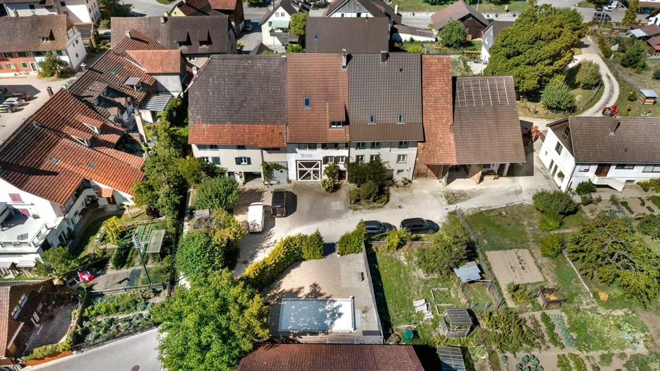 7-Zimmer Reihenhaus mit Charme in Wilchingen kaufen – Foto 11 von 13