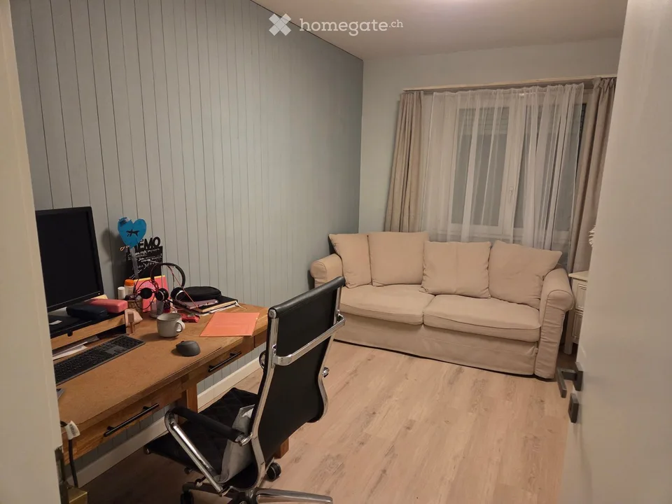 Appartement en duplex de 6,5 pièces avec vue à Thalwil ; LIMITÉ 6-9 mois
