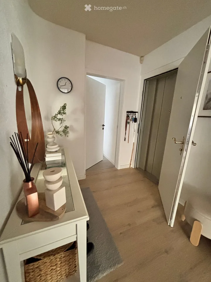 Appartement en duplex de 6,5 pièces avec vue à Thalwil ; LIMITÉ 6-9 mois