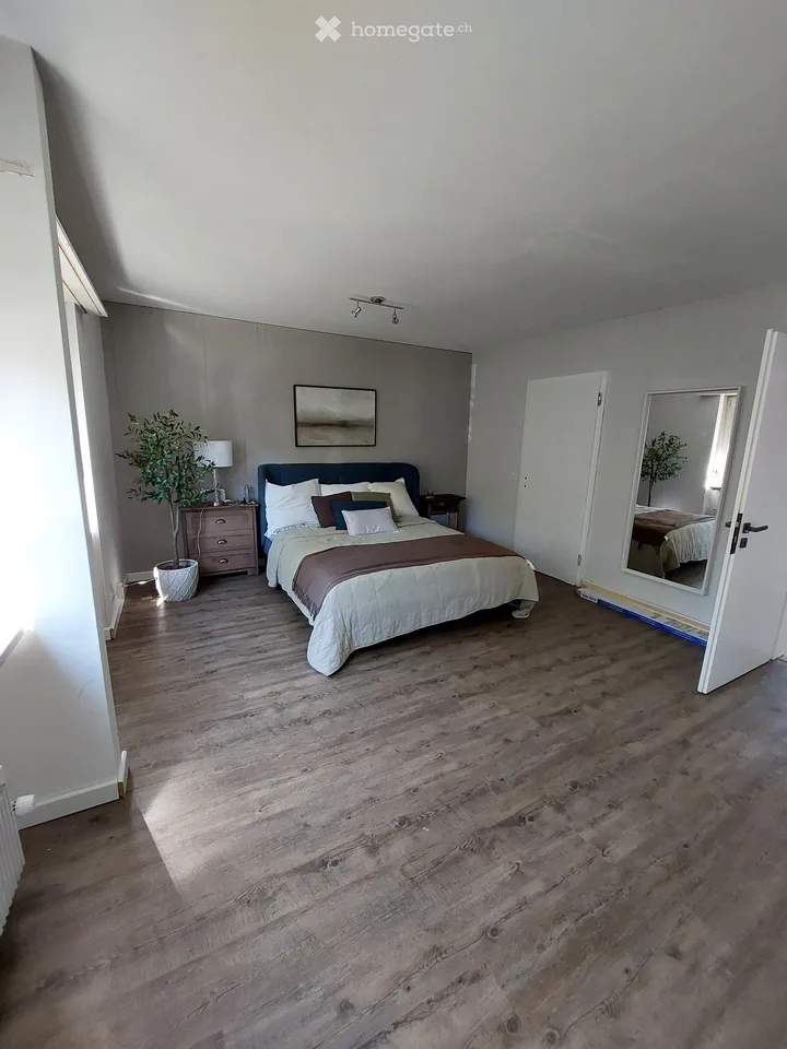 Appartement en duplex de 6,5 pièces avec vue à Thalwil ; LIMITÉ 6-9 mois