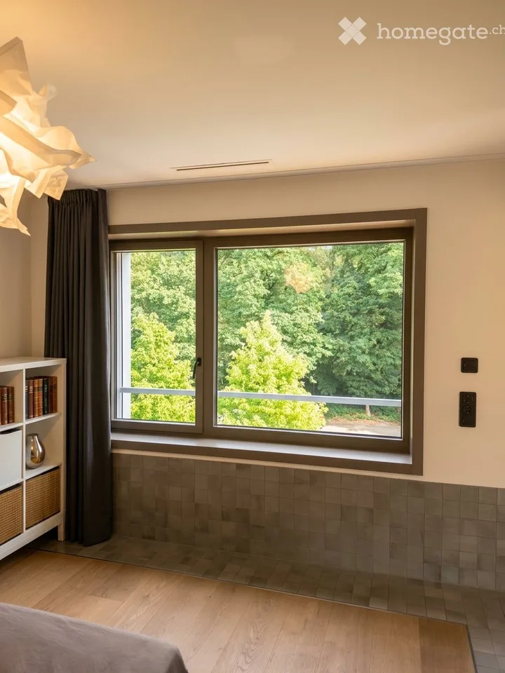 Modern 2.5-room apartment with pool, gym & rooftop terrace