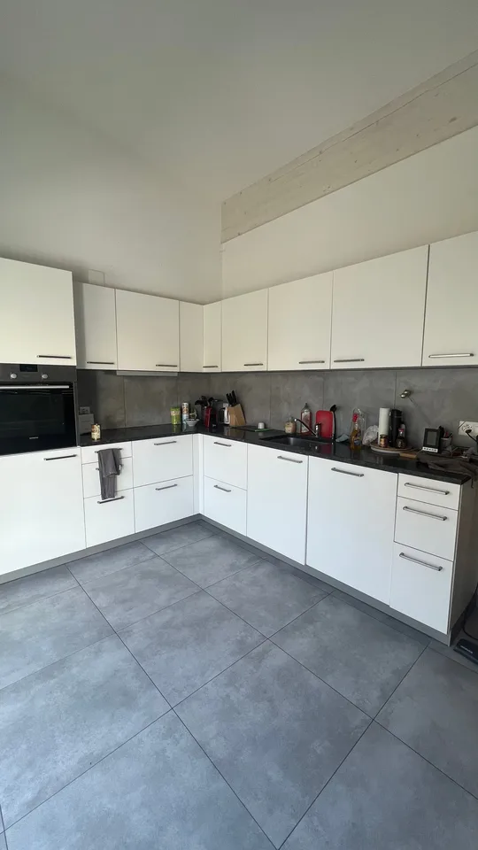 Apartment with 4.5 rooms and balcony in Tavannes