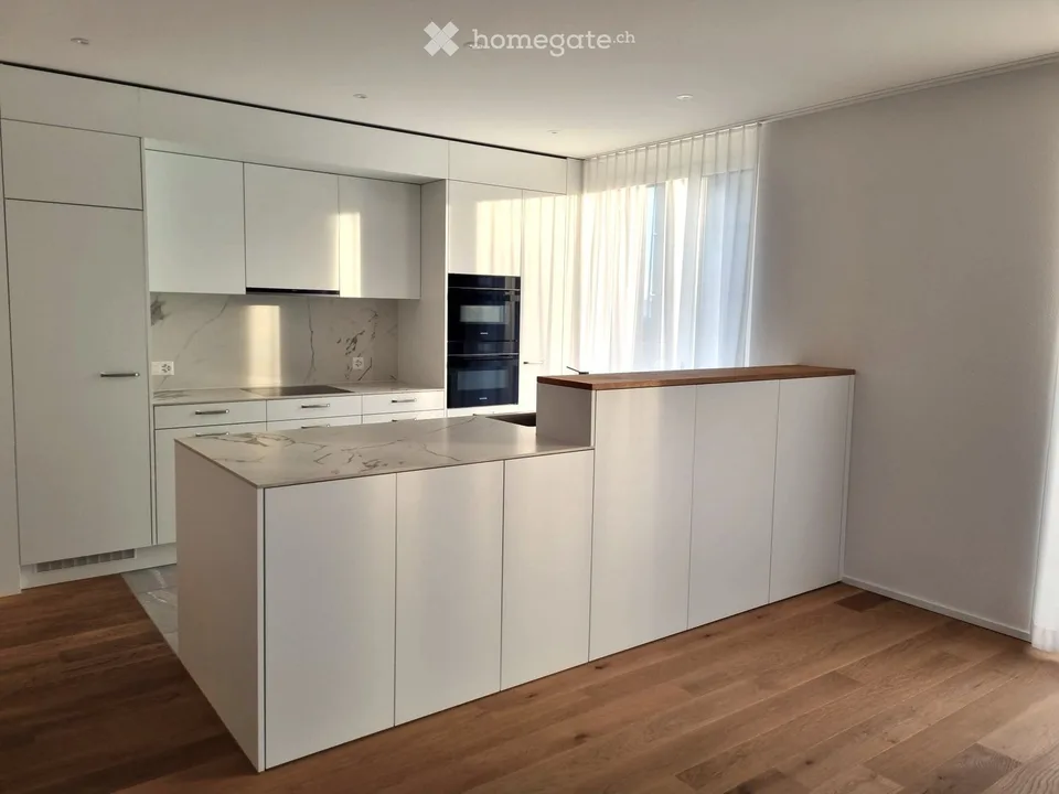 4.5 Room Garden Apartment in Rain
