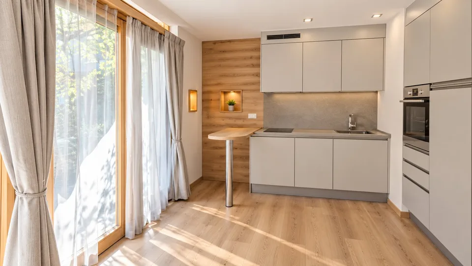 FAIDO – WOHNUNG RENOVIERUNG IN GRÜN, ZWEI SCHRITE VON DER PIUMOGNA-WASSERFALL