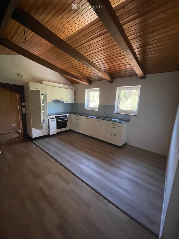 Appartement mansardé de 3 pièces confortable