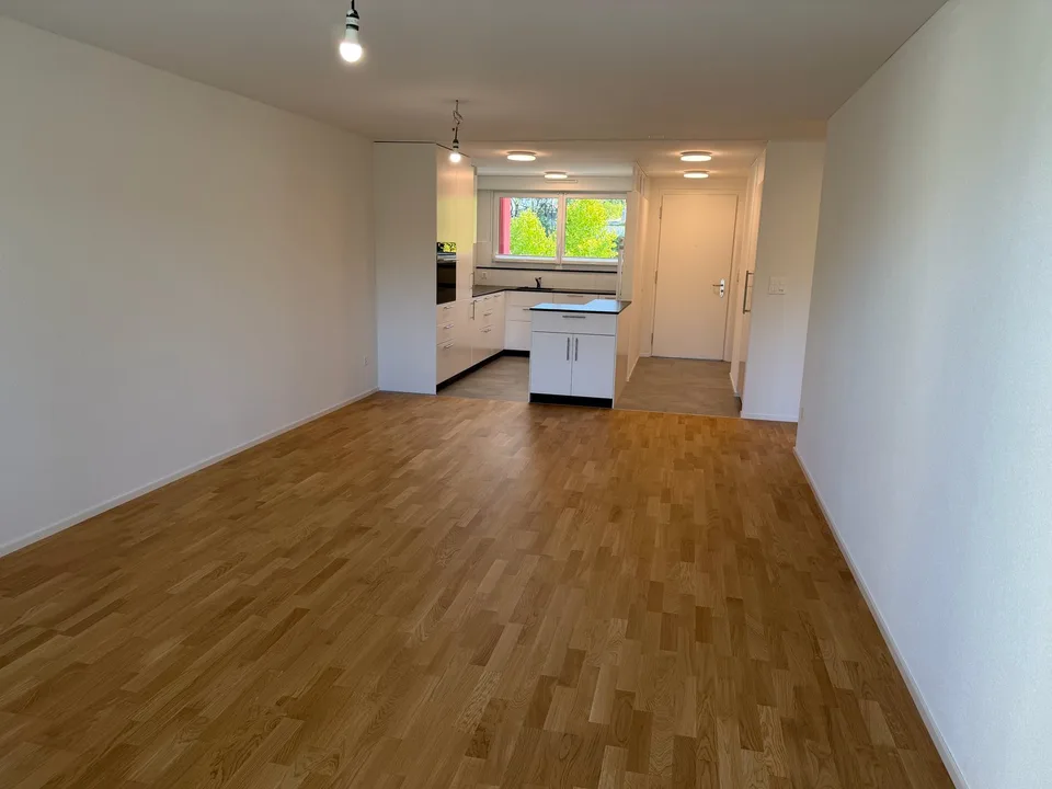 komplett sanierte 3 1/2 Zi. Wohnung im Grünen am Dorfbach